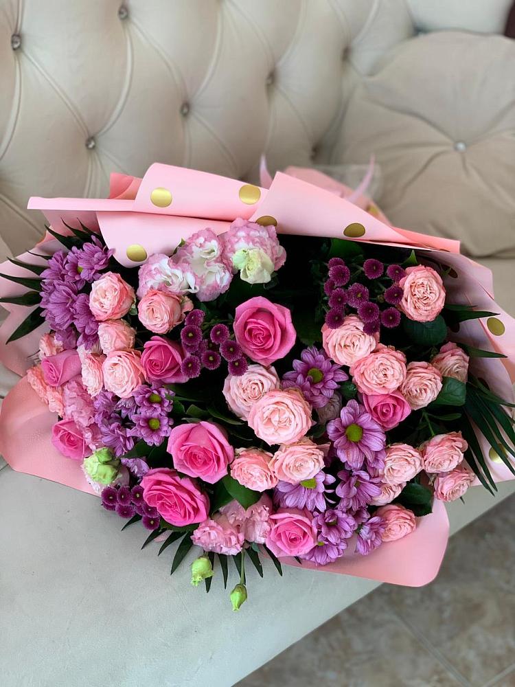 Букет цветов из: Хризантемы, Розы и Лизиантусы в Тальменке