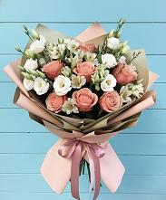 Букет цветов из:  Розы, Альстромерии и Лизиантусы в Тальменке