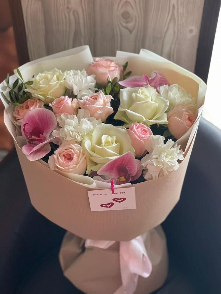 Букет цветов из: Орхидеи, Розы и Гвоздики в Тальменке