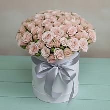 Цветочная композиция из Розы в шляпной коробке в Тальменке