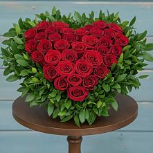 Цветочная композиция из Розы в виде сердца в Тальменке