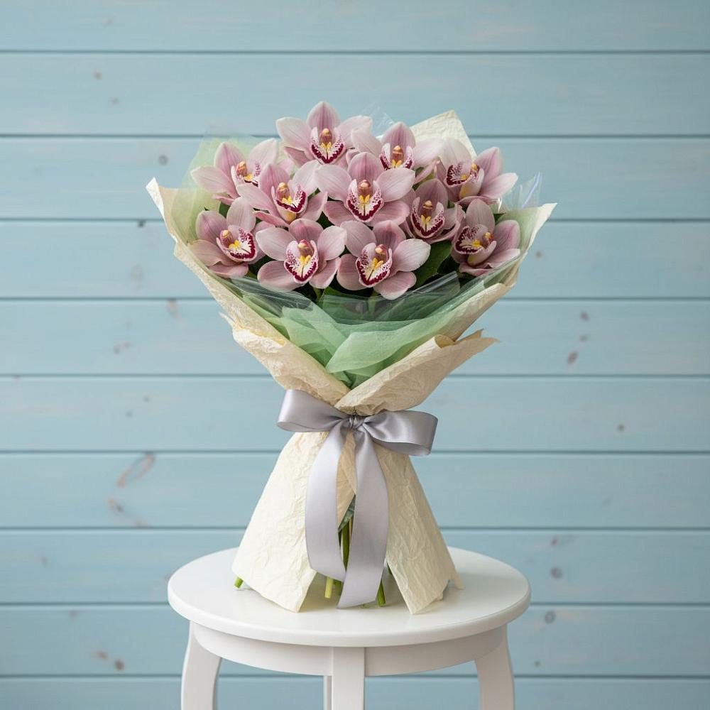 Букет цветов из: Орхидеи и Розы в Тальменке