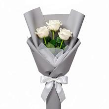 Букет 3 белые розы в Тальменке
