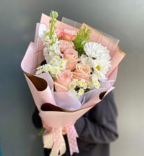 Букет цветов из:  Хризантемы и Розы в Тальменке