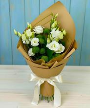 Букет цветов из:  Хризантемы и Лизиантусы #REPLACE_PRED# Тальменке