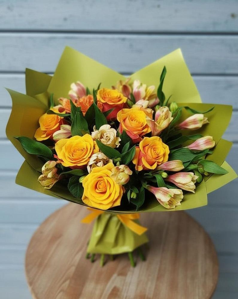 Букет цветов из: Альстромерии и Розы в Тальменке
