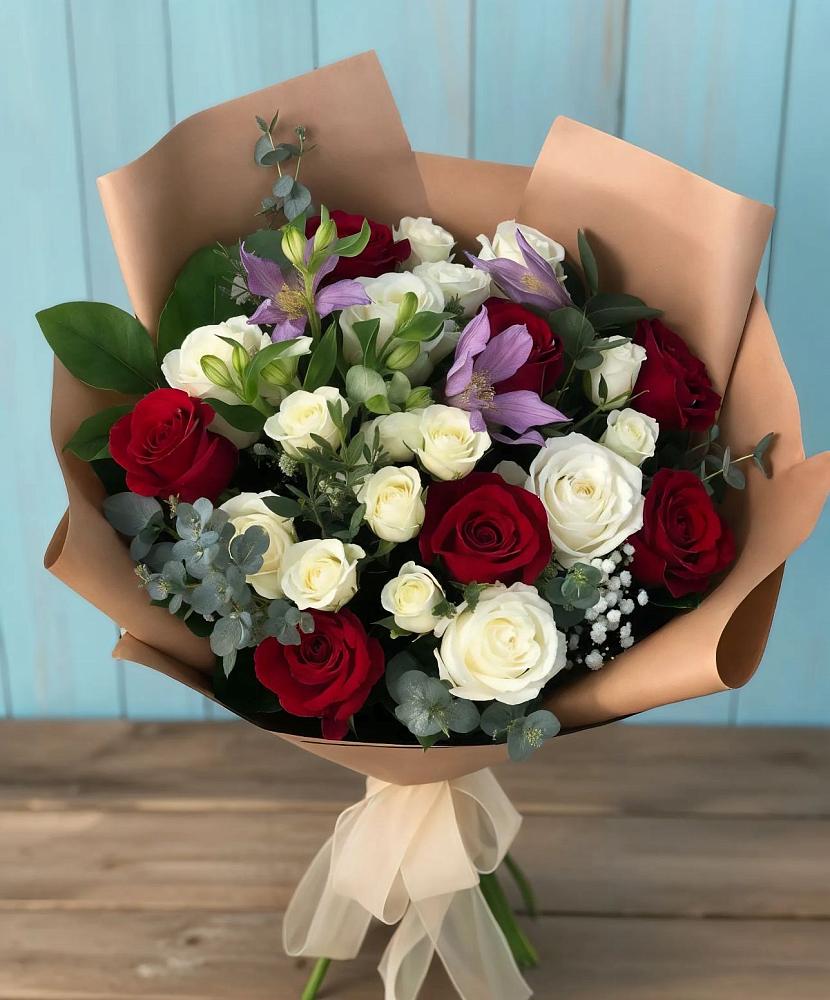 Букет цветов из: Розы и Альстромерии в Тальменке