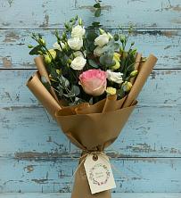 Букет цветов из:  Розы и Лизиантусы в Тальменке