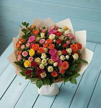 Букет Микс из разноцветных кустовых роз в Тальменке