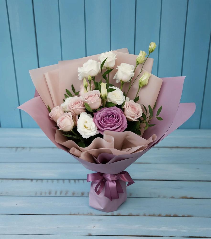 Букет цветов из: Розы и Лизиантусы в Тальменке