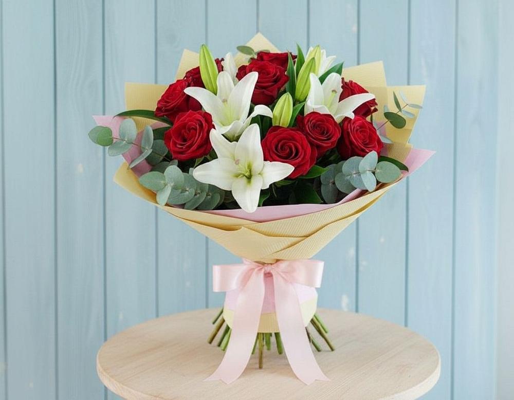 Букет цветов из: Лилии и Розы в Тальменке